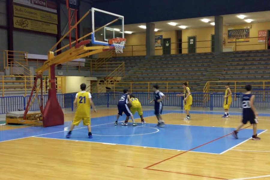 '7/12/2015 U16F: BCR VS BOLOGNA BK SCHOOL 19-53